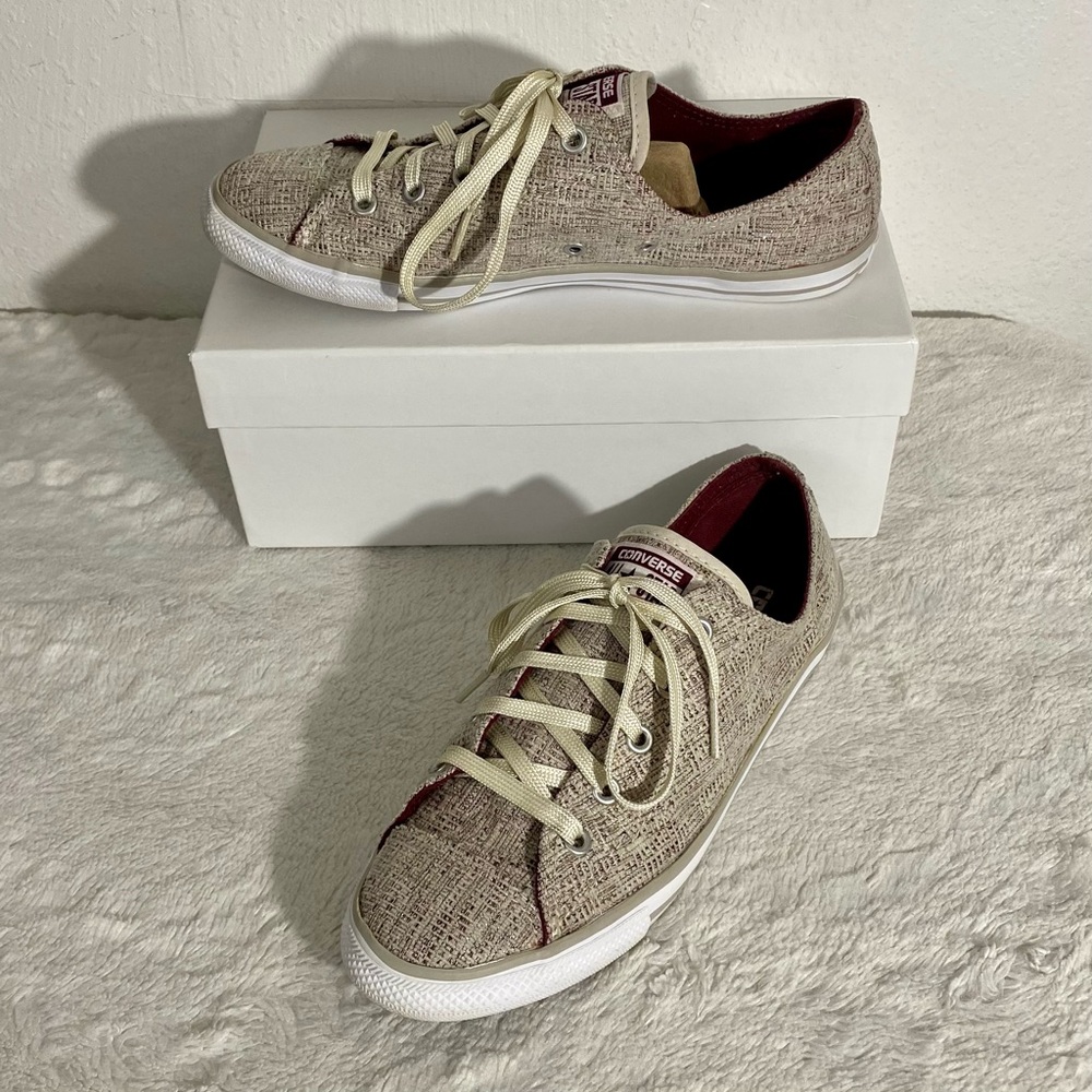 Converse All Star Low Woven Sneakers Women’s Size 8 Cream Over Burgundy Lace-Up